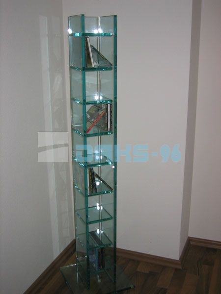 Стойки и поставки